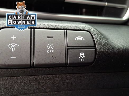 Used 2021 Hyundai Elantra SE FWD image 25