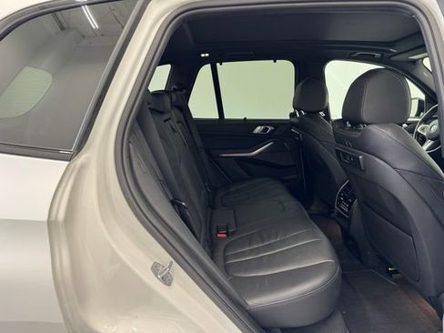 Used 2019 BMW X5 xDrive40i w/ M Sport Package image 17