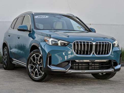 Used 2025 BMW X1 xDrive28i AWD/4WD image 1