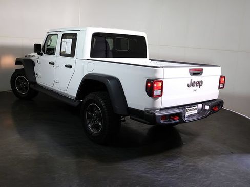 Used 2023 Jeep Gladiator Rubicon w/ Cold Weather Group AWD/4WD image 2