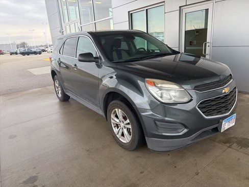 Used 2017 Chevrolet Equinox LS image 6