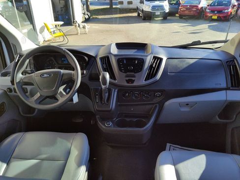 Used 2019 Ford Transit 350 XL RWD image 9
