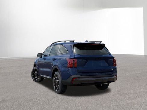 New 2025 Kia Sorento SX image 4