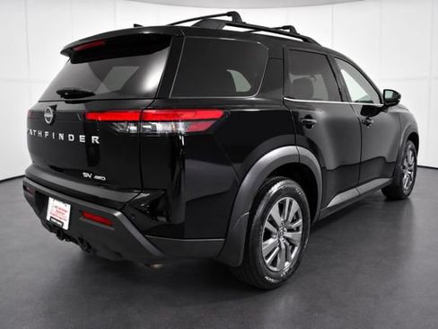 Certified 2024 Nissan Pathfinder SV w/ SV Premium Package AWD/4WD image 4