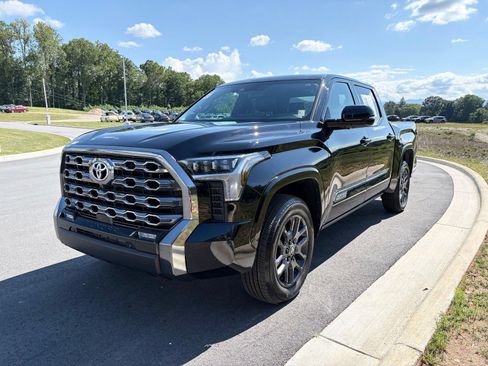 Used 2026 Toyota Tundra Platinum AWD/4WD image 3