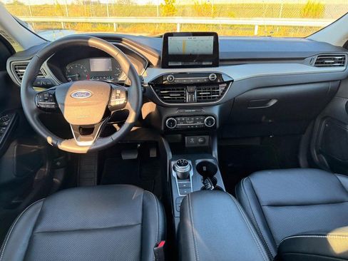 Used 2022 Ford Escape SEL image 15