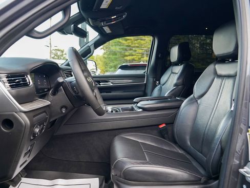 Used 2022 Jeep Wagoneer Series II image 11