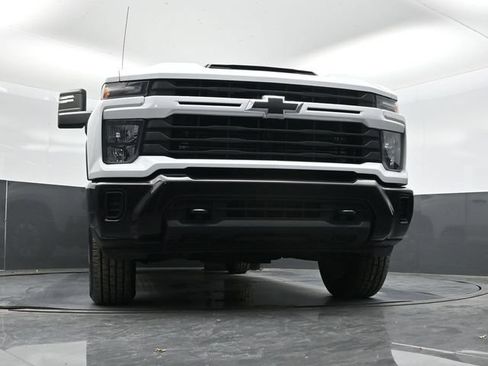 Used 2024 Chevrolet Silverado 2500 Custom w/ Custom Value Package AWD/4WD image 58