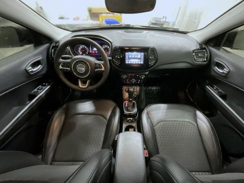 Used 2021 Jeep Compass Latitude image 15