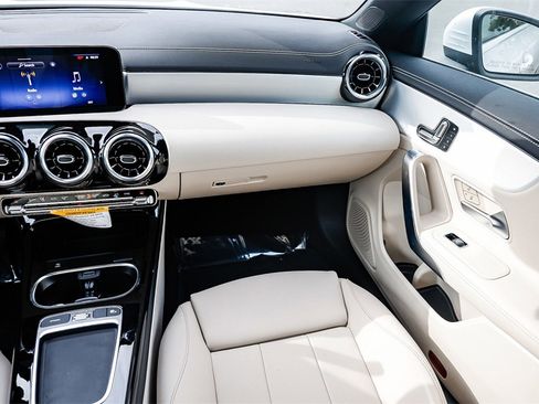 New 2025 Mercedes-Benz CLA 250 image 15
