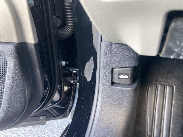 Used 2025 Nissan Altima 2.5 SV FWD image 19
