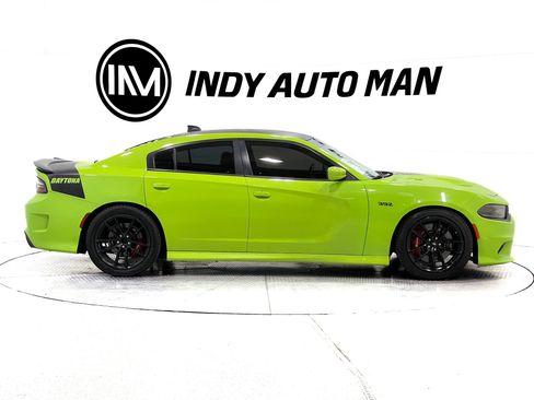 Used 2019 Dodge Charger Scat Pack w/ Daytona Edition Group RWD image 3