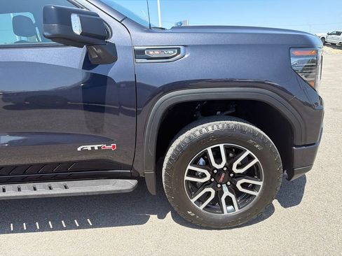 Used 2025 GMC Sierra 1500 AT4 w/ AT4 Premium Package AWD/4WD image 6