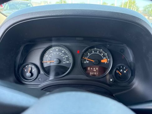 Used 2016 Jeep Patriot High Altitude AWD/4WD image 30