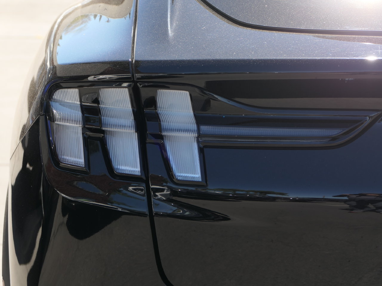 Used 2022 Ford Mustang Mach-E Select RWD image 6