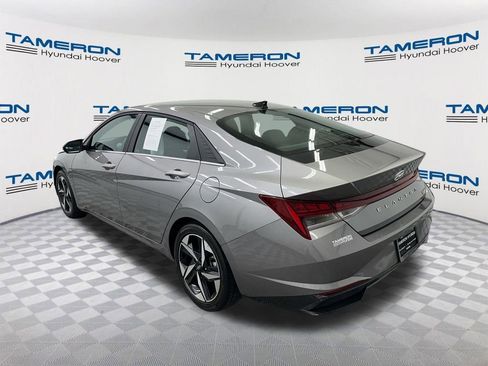 Used 2023 Hyundai Elantra Limited w/ Cargo Package FWD image 3