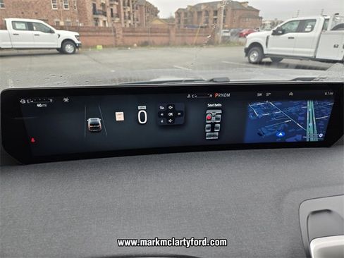 New 2026 Ford Expedition Active image 20