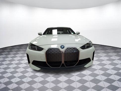 Used 2025 BMW i4 xDrive40i w/ Parking Assistance Package image 5