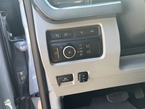 Used 2024 Ford F250 Limited AWD/4WD image 22