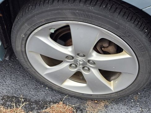 Used 2014 Toyota Prius Four image 10