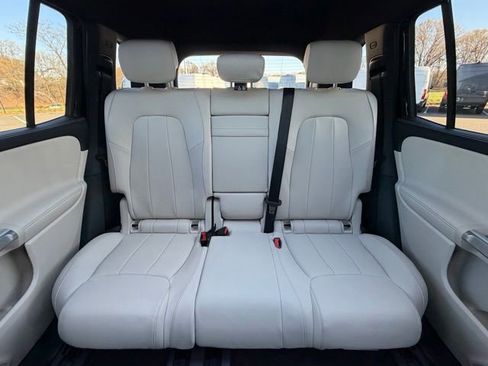 New 2026 Mercedes-Benz GLB 250 4MATIC image 14
