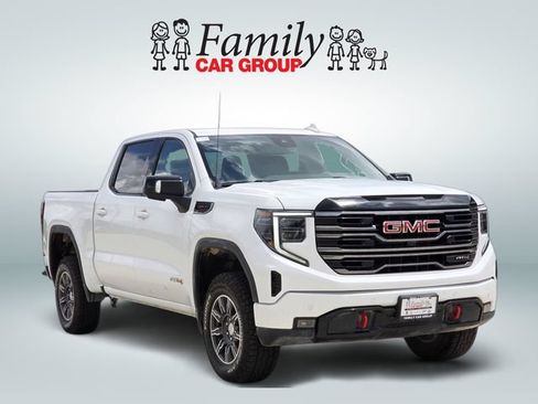 Used 2025 GMC Sierra 1500 AT4 AWD/4WD image 2