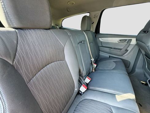 Used 2017 Chevrolet Traverse LS FWD image 31