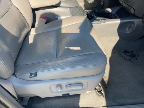 Used 2007 Toyota Sequoia SR5 RWD image 11