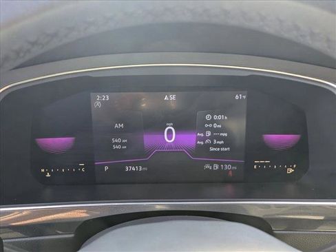 Used 2022 Volkswagen Tiguan SE R-Line image 10