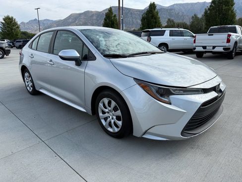 Used 2024 Toyota Corolla LE image 9