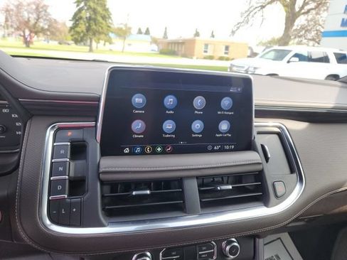 Used 2021 GMC Yukon SLT w/ SLT Luxury Package AWD/4WD image 21