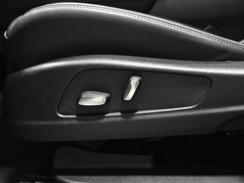 Certified 2024 Cadillac XT6 Luxury w/ LPO, Floor Liner Package image 3