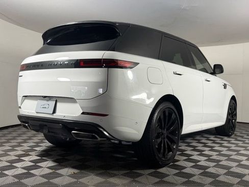 New 2026 Land Rover Range Rover Sport Dynamic SE AWD/4WD image 8