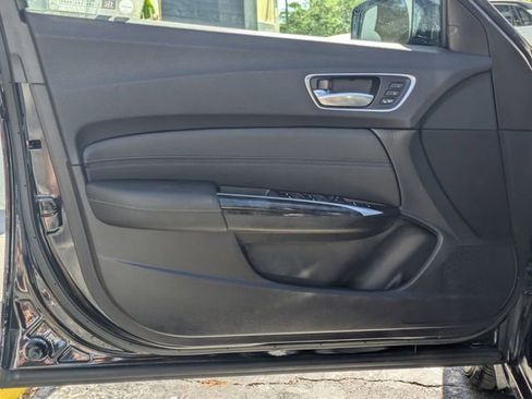 Used 2020 Acura TLX w/ Technology Package FWD image 9
