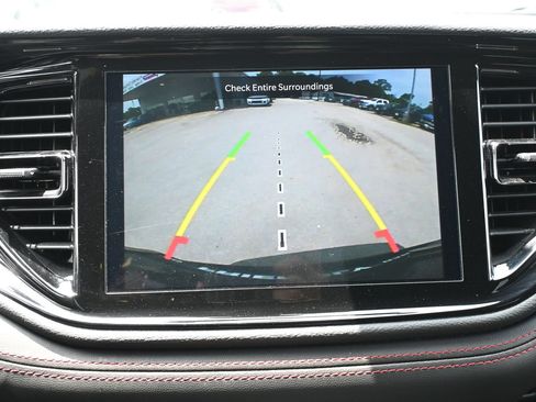 Used 2025 Dodge Durango GT RWD image 14