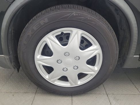 Used 2019 Nissan Rogue S FWD image 31