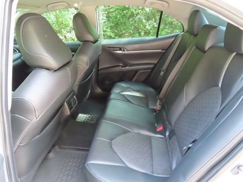 Used 2021 Toyota Camry XSE FWD image 33