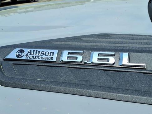 Used 2025 Chevrolet Silverado 2500 Custom w/ Custom Convenience Package AWD/4WD image 9