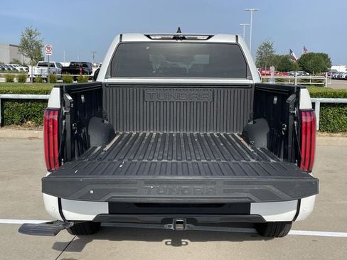 Used 2025 Toyota Tundra Platinum AWD/4WD image 30