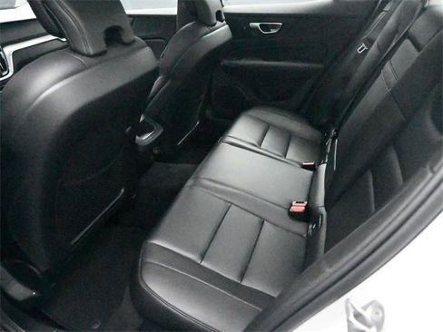 Used 2024 Volvo S60 B5 Core image 22