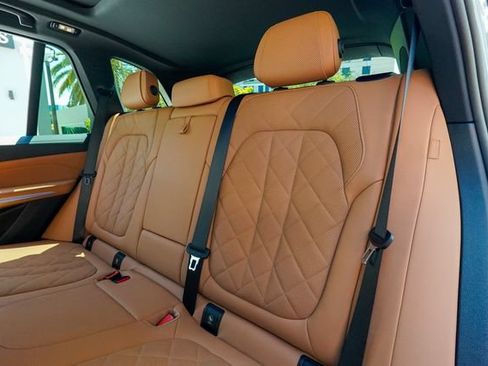 Used 2024 BMW X5 sDrive40i w/ M Sport Package RWD image 75