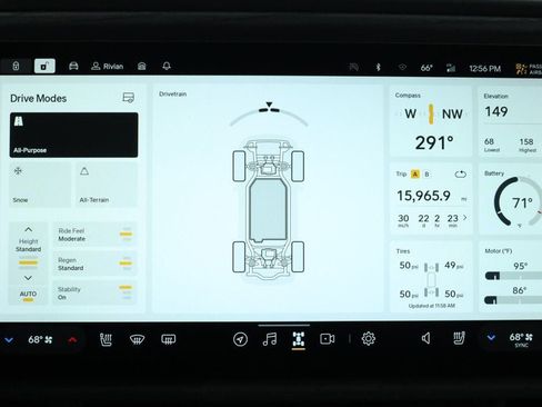 Used 2024 Rivian R1S Adventure AWD/4WD image 18