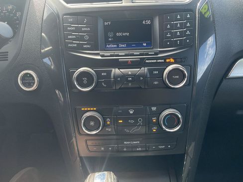 Used 2018 Ford Explorer XLT AWD/4WD image 23