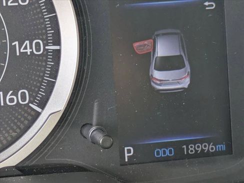 Used 2022 Toyota Corolla LE w/ LE Convenience Package FWD image 10
