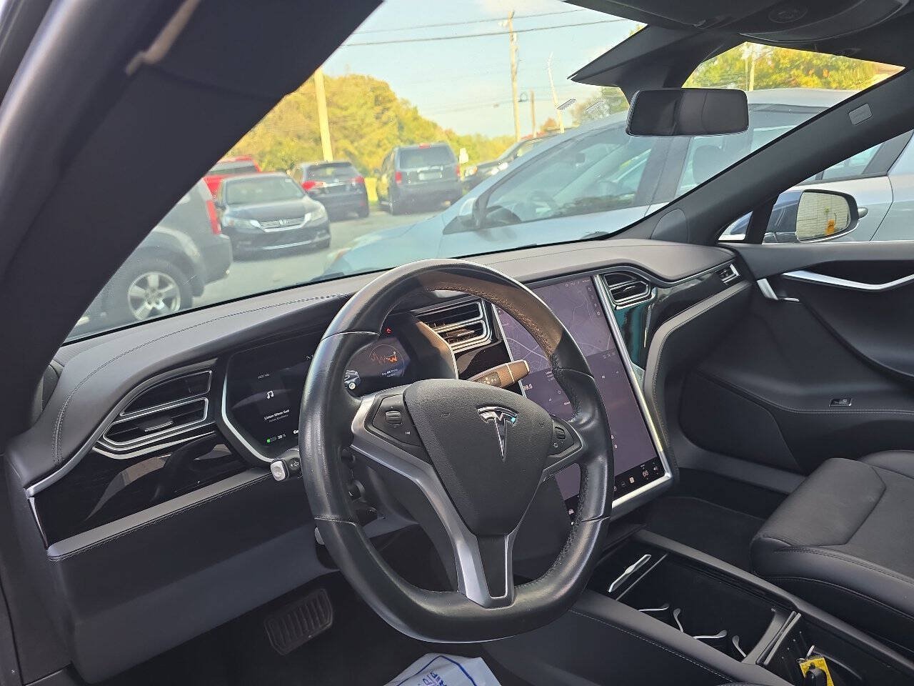 Used 2017 Tesla Model S 60 RWD image 18