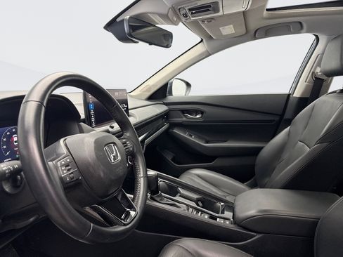 Used 2025 Honda Accord EX-L image 9