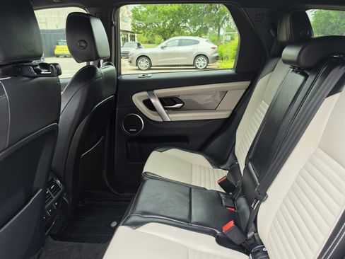 Used 2020 Land Rover Discovery Sport SE R-Dynamic image 23