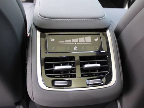 New 2026 Volvo XC90 B5 Core AWD/4WD image 23
