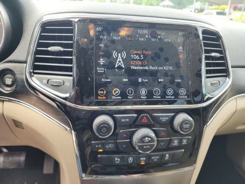 Used 2020 Jeep Grand Cherokee Limited RWD image 39