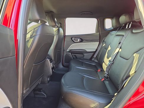 Used 2025 Jeep Compass Limited AWD/4WD image 15
